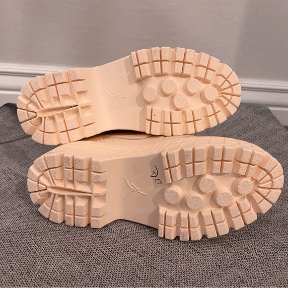 Nike Air Jordan 1 Brooklyn Guava Ice Sail Women's Cream/Pink Platform Boots Sz 8 - Picture 5 of 8